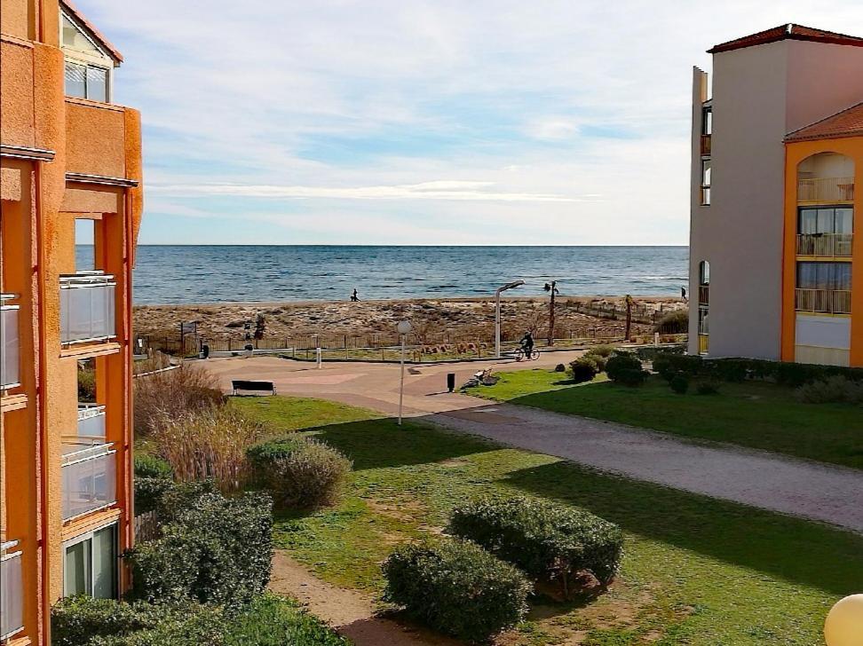 Cap De Mer - Vue Sur Mer - Une Chambre - Une Terrasse - Acces Direct Plage - Commerces A Proximites Le Barcarès エクステリア 写真